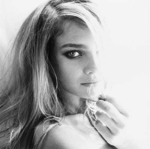 Наоми конечно очень хорошо выглядит и профессионал своего дела