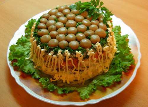 Рецепты салатов Грибная поляна с ветчиной,