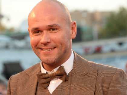 На протяжении последующих нескольких лет режиссеры видели в актере лишь комедийного персонажа. Аверина, как киноактер он состоялся после фильма с участием