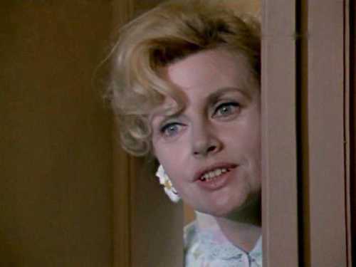 Вместеони прожили более двух десятков лет, однако у благородного красавца был один существенный недостаток слишком уж он любил женщин