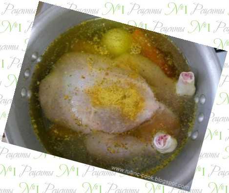 Осторожно откройте крышку скороварки