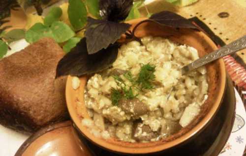 Откинуть его на дуршлаг и промыть под струей воды