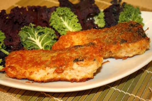 Для приготовления сочной горбуши по этому рецепту лучше всего выбирать некрупные клубни картофеля