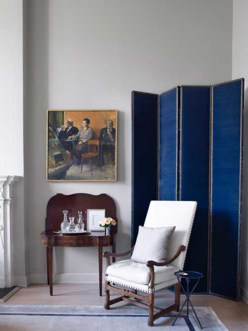 Схематично можно разделить весь процесс оклеивания двери самоклеящейся пленкой на несколько этапов