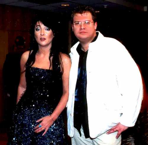 Хотя буду встречаться с мамой и дочкой онито могут приезжать ко мне