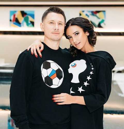 Батрутдинов порадовал Бузову в День влюбленных