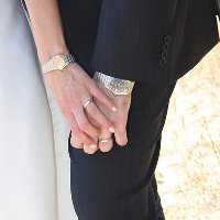 Из всех моих знакомых, вышедших замуж до лет, ни одна не живет с мужем