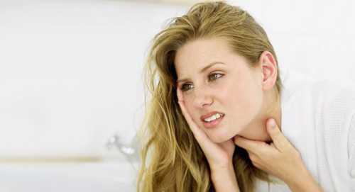 Почему возникает першение в горле и сухой кашель,