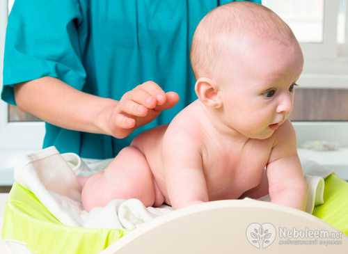 Если ваш кроха любит густую еду, то можно добавить рисовой каши, а если жидкую молока или смеси