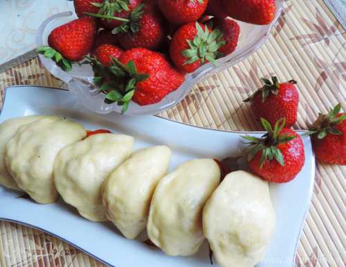 Рецепты вареников с клубникой на пару, секреты