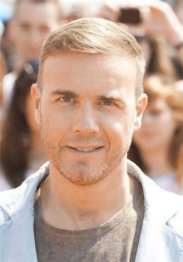 На киноэкране. Уинслет дебютировала, когда ей было лет, в фильме