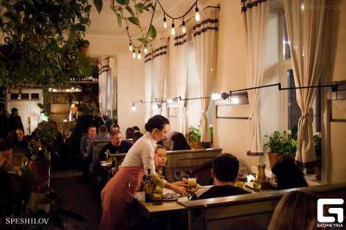 Скидка не распространяется на бар