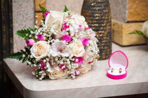 Свадебная флористика: как подобрать букет невесты
