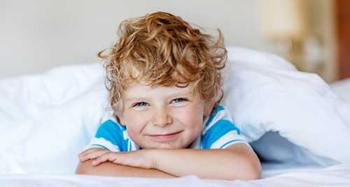 Так вот, согласно статистике, в первый садовский год довольно сильно болеют всевозможными летучими и прочими инфекциями примерно половина малышей