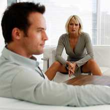 Просто написать статью в духе трюков в постели, которые сведут его с ума намного проще, чем объяснить людям необходимость осознавать собственные ощущения