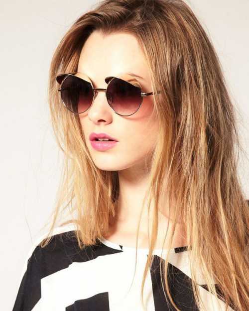 Правильно подобрав солнцезащитные очки, Вы защитите себя от негативного влияния солнечных лучей, а также выгодно подчеркнете свой образ и скроете недостатки лица , Опубликовано апреля в рубрике