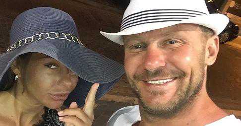 Ельцин расстался с разведенной Ефремовой