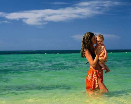 Однако, продавцы на рынках бывает обсчитывают, либо говорят, что нет сдачи, пристают, поэтому в одиночку далеколучше не ходить