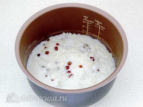 Рисовая каша с изюмом на молоке или воде