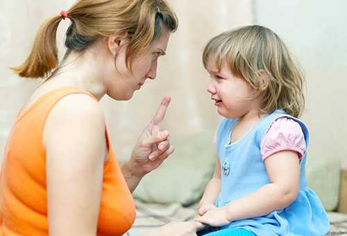 А они мне помогали на улице, следили чтобы не убегал